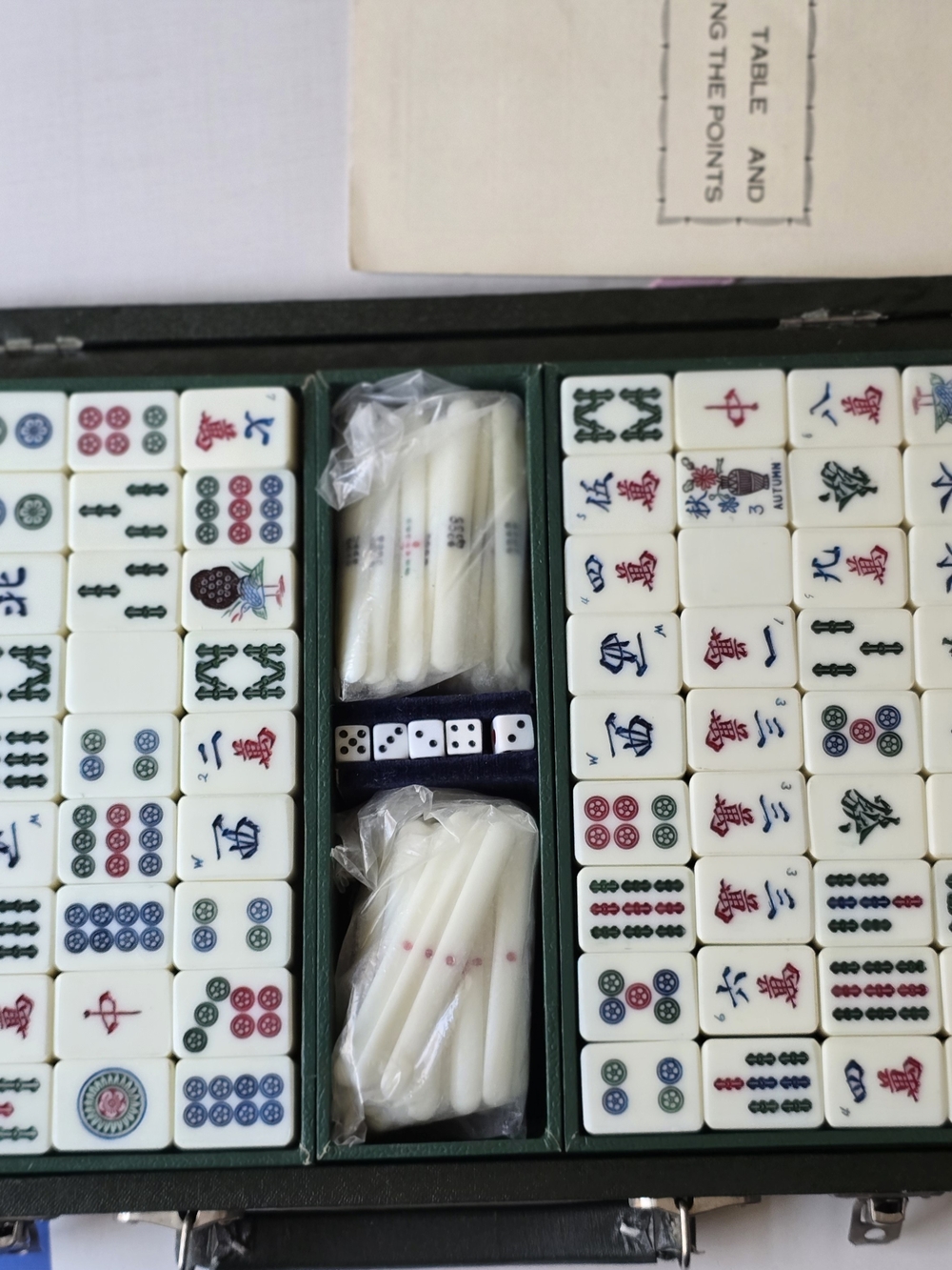 Classic Mahjong Set in White with Green Case Namboo Back